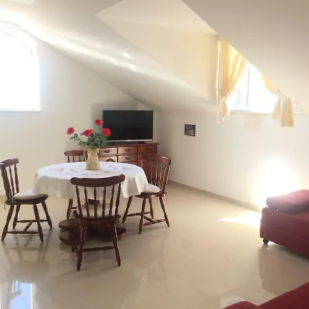 Mija Apartment *